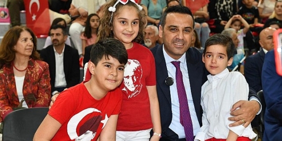 23 Nisan Çiğli’de Karnaval Havasında Kutlandı