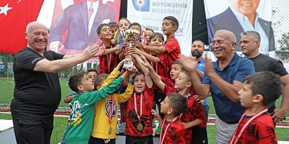 23 Nisan Futbol Turnuvası heyecan kattı