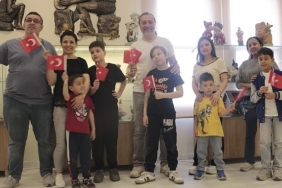 23-nisanda-konakin-muzeleri-doldu-tasti-VM1ybMhC.jpg