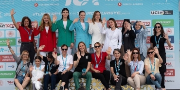 59cumhurbaskanligi-turkiye-bisiklet-turuna-deger-katan-kadinlar-Fc74vnKv.jpg