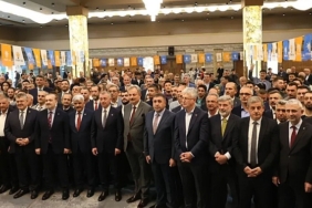 ak-parti-yine-salona-sigmadi-milletin-partisi-olmaya-devam-edecegiz-xsTDvrTa.jpg
