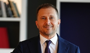akbank-gelistirdigi-buyuk-dil-modeli-ile-gelecegin-bankacilik-dilinden-konusuyor-ItZVDanK.jpg