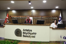 antalya-buyuksehir-belediye-meclisi-yeni-donemin-ilk-toplantisini-yapti-UnaEMBeX.jpg