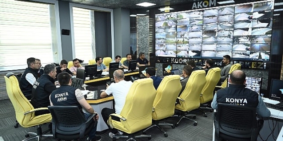 Başkan Altay Şiddetli Rüzgara Karşı Ekiplerin Teyakkuz Halinde Olduğunu Söyledi