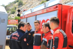 baskan-aras-koordinesinde-ekipler-teleferik-kazasinda-gorev-aldi-w7sYnOuj.jpg
