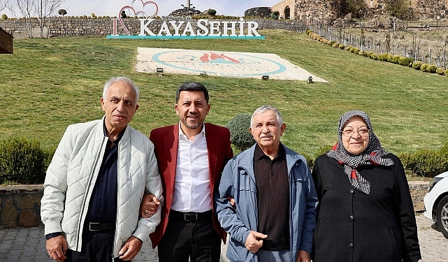 baskan-ari-kayasehir-ve-meryem-ana-kilisesinde-incelemelerde-bulundu-sULZtmh3.jpg
