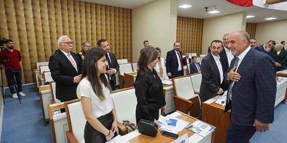 Başkan İbrahim Sandıkçı, “Yeniden örnek bir belediye meclisi dönemine daha imza atmak için hazırız”