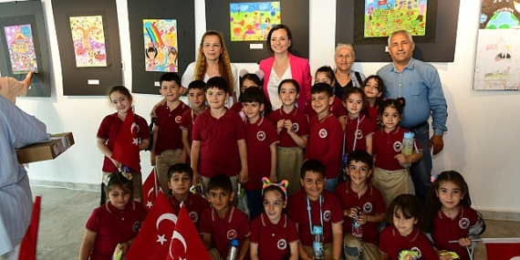 Başkan Kınay çocuklara resim yarışması ödüllerini verdi: Yazmaktan ve çizmekten asla vazgeçmeyin