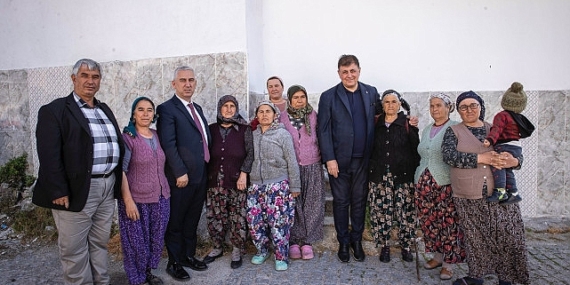 Başkan Tugay Bergama’da köylülerle buluştu