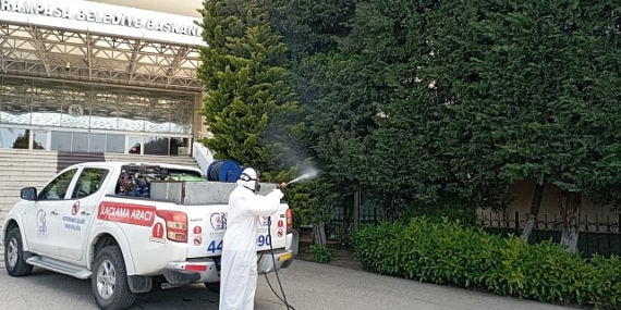 Bayrampaşa’da ‘sineksiz yaz’ için ilaçlama