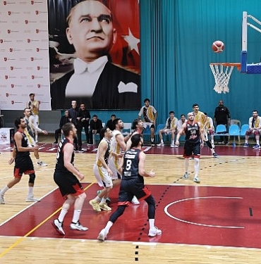 buyuksehir-belediyespor-basketbol-takimi-adim-adim-finale-yuruyor-rE59QW8A.jpg