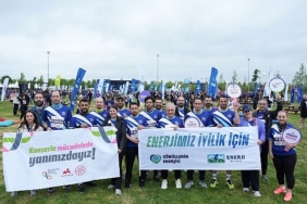 ck-enerji-calisanlari-istanbul-yari-maratonunda-kanserle-mucadele-icin-kostu-1AXyTxD7.jpg