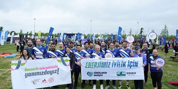 CK Enerji çalışanları, İstanbul Yarı Maratonu’nda kanserle mücadele için koştu