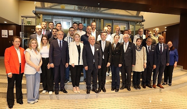 “Dünya’da ürüne talep kalmadı, bedavaya versekte alan yok”