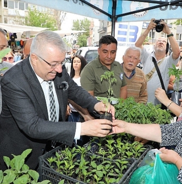 edremit-belediyesi-ata-tohumunu-destekliyor-DMO7yP82.jpg