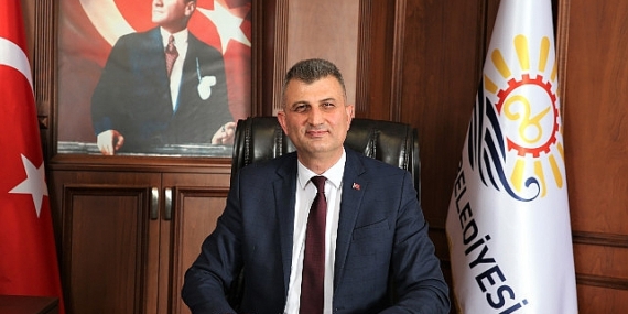 Gölcük Belediye Başkanı Ali Yıldırım Sezer, yayınladığı mesaj ile tüm hemşehrilerinin ve İslam aleminin Ramazan Bayramını tebrik etti