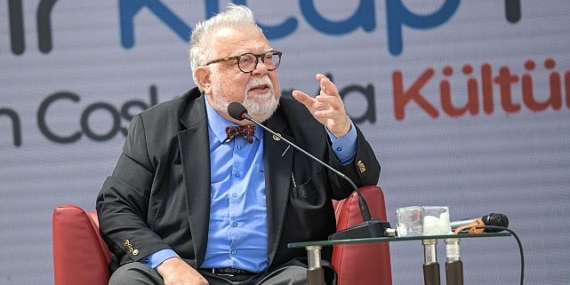 İzmirliler İZKİTAP Fest’e akın etti: Prof. Dr. Celal Şengör konuk oldu