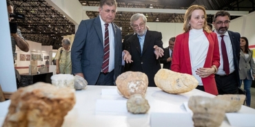 jeoloji-festivalinin-acilisini-baskan-tugay-yapti-izmir-depreme-bilimin-isiginda-hazirlanacak-qAkWwkAf.jpg