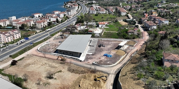 Karamürsel terminal binasında çatı imalatı tamam