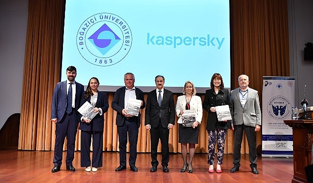 kaspersky-istanbul-seffaflik-merkezini-acti-ve-bogazici-universitesi-ile-mutabakat-anlasmasi-imzaladi-VJhp3Me9.jpg