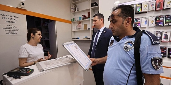 Konak zabıtasından ruhsat ve kaldırım işgaline sıkı denetim