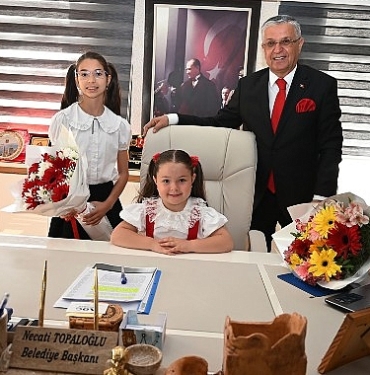 minik-ogrenciler-belediye-baskani-oldu-64J4A2HQ.jpg