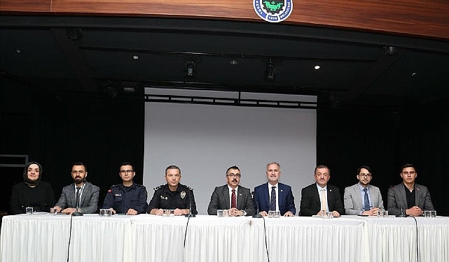 Muhtarlarla Yeni Dönemin İlk Toplantısı Yapıldı