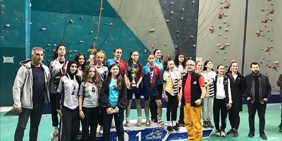 Okul Sporları Yarışmasında İnegöl Belediyespor Farkı