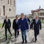 sivas-belediye-baskani-dr-adem-uzun-yapimi-devam-eden-kale-projesini-yerinde-inceleyerek-calismalar-JPLnUyju.jpg