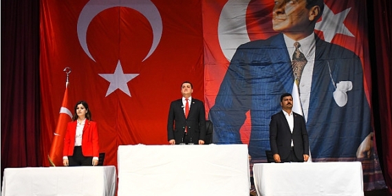 Torbalı Belediyesi Meclisi, yeni dönemin ilk meclis toplantısını gerçekleştirdi
