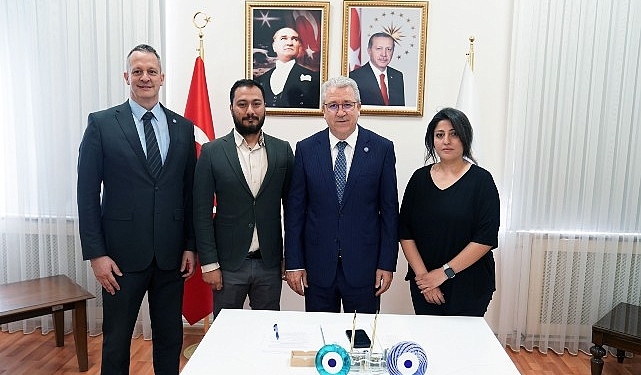 Yüzme antrenmanlarında dinletilen farklı özelliklere sahip müziklerin performansa etkisini araştıracaklar