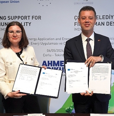 corlu-belediyesi-hibe-projesi-icin-imzalar-atildi-Bq4n31a3.jpg