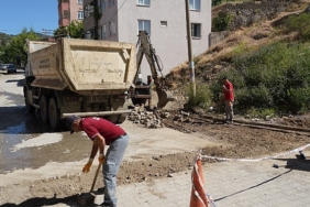 edremit-belediyesi-yol-calismalarina-hiz-verdi-dInRGrpO.jpg