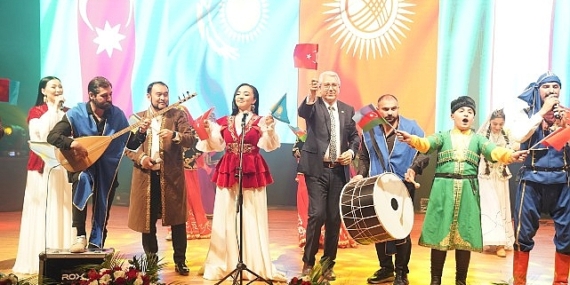Ege Üniversitesi AKM’de Uluslararası Turan Film Festivali Ödül Töreni düzenlendi