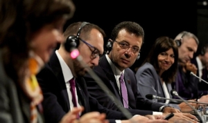 ibb-baskani-ekrem-imamoglu-fransanin-baskenti-pariste-duzenlenen-avrupa-belediye-baskanlari-zirvesinde-konustu-Q4Bmc6kn.jpg