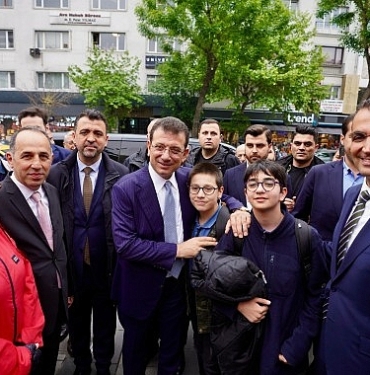 ibb-baskani-ekrem-imamoglu-sislinin-cicegi-burnunda-belediye-baskani-emrah-sahana-tebrik-ziyaretinde-bulundu-8b2Nffay.jpg