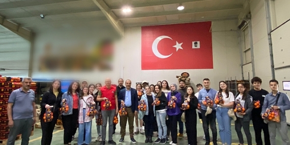 “İşinizi severek yapın, dürüst çalışın, hayal bile edemeyeceğiniz başarı peşinden gelecek”