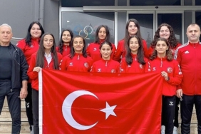 konya-buyuksehir-belediyespor-kulubunun-genc-judoculari-azerbaycanda-gururlandiran-basari-azPPFMFu.jpg