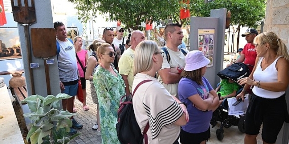 Kültür Evi’ne ilk turist kafilesi geldi