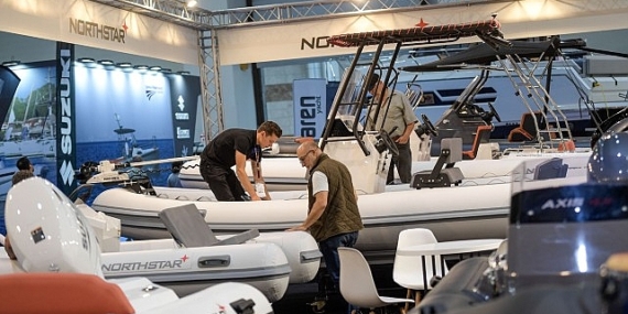 Milyonluk tekneler İzmir’de vitrine çıktı