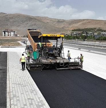 selcuklu-belediyesi-2024-yili-asfalt-ve-altyapi-sezonunu-sicak-asfalt-calismalariyla-acti-S3CEDkAX.jpg