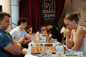 10-cesme-uluslararasi-acik-satranc-turnuvasi-basladi-kt88VKzN.jpg