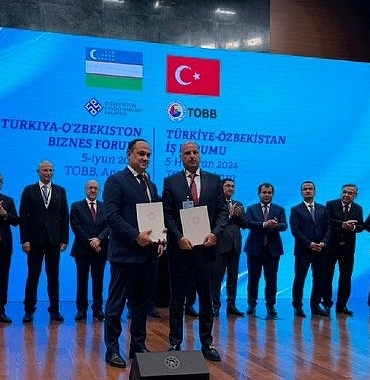 aktif-bank-ile-sanoat-qurilish-banktan-anlasma-turkiye-ile-ozbekistan-arasinda-ticaret-koprusu-kuruluyor-cAdAFsBp.jpg