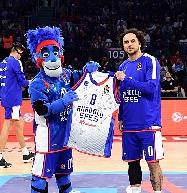 anadolu-efes-esitlik-bir-gune-sigmaz-projesiyle-euroleague-devotion-pazarlama-odullerinde-finalde-79kQT3ch.jpg