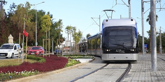 Antalya Büyükşehir’den YKS öğrencilerine ücretsiz ulaşım desteği