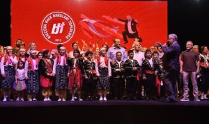 balcovada-halk-danslari-gecesi-1lJE1ctI.jpg