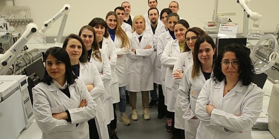 Balparmak, baldaki hileyi 25 dakikada tespit eden metoduyla Uluslararası Bal İhtisas Komisyonu çalışma grubu lideri oldu!
