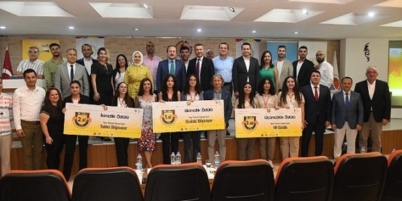 Başkan Özyiğit, Fikir Otobüsü Yarışması’nın jüri üyeliğini yaptı