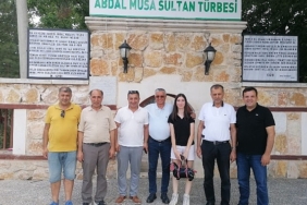 baskan-topaloglu-abdal-musa-anma-etkinligine-katildi-tB7GBAqM.jpg