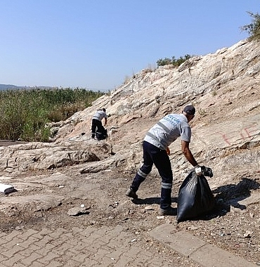 bayram-tatilinde-efes-selcuk-belediyesinden-temizlik-ssferberligi-gAPDExx6.jpg